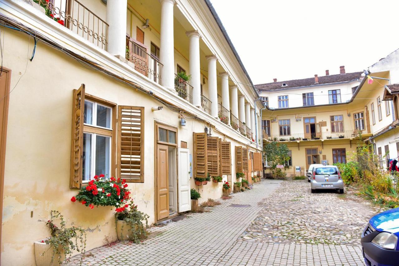 La Cristina - Big Square Apartment Sibiu Exterior foto